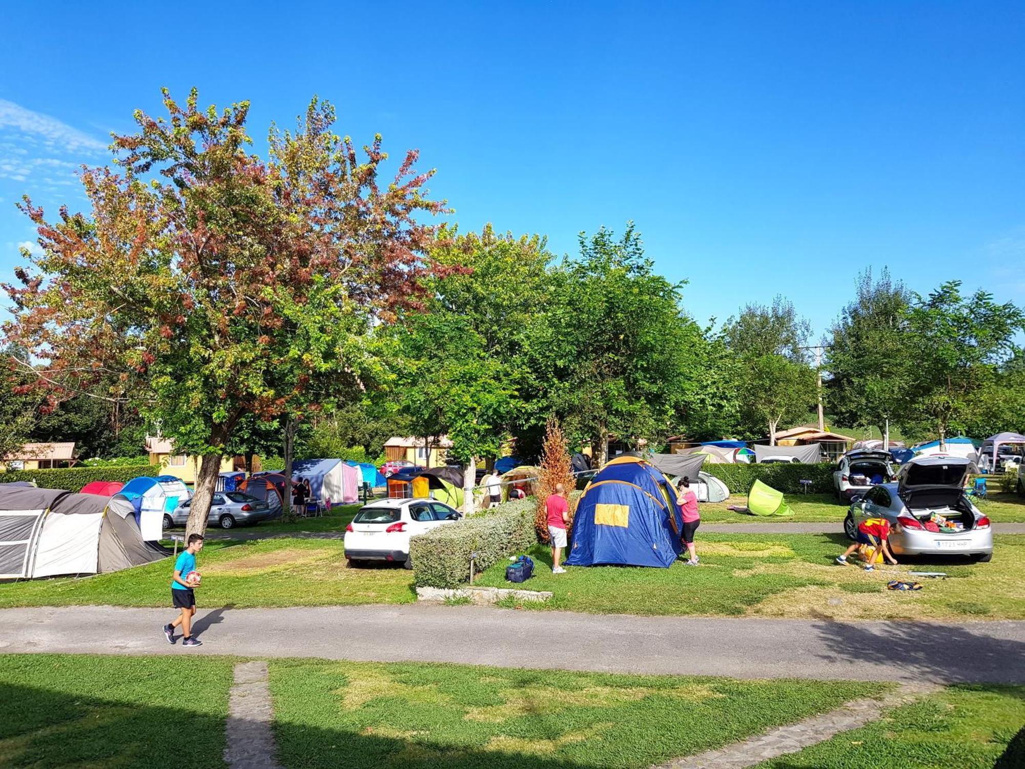 Camping L'Amuravela Cudillero Buitenkant foto